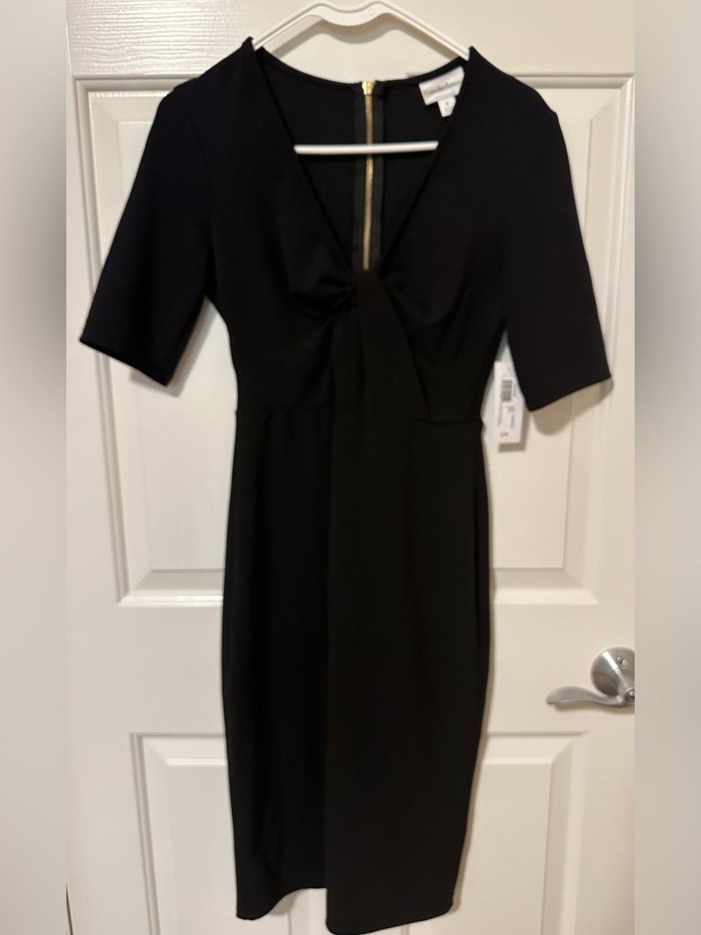 Premier Amour Black 3/4 Sleeve Dress Gold Zipper Dress Size 4 NWT